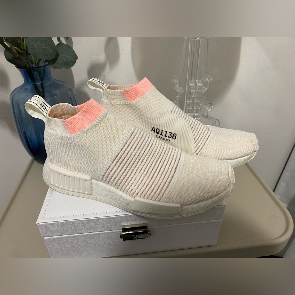 Adidas Women’s sneakers NMD CS1